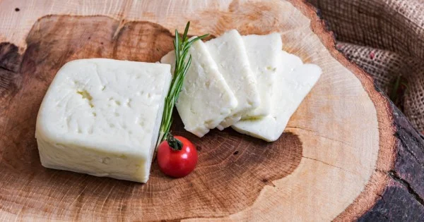 1 KG Hellim Peyniri